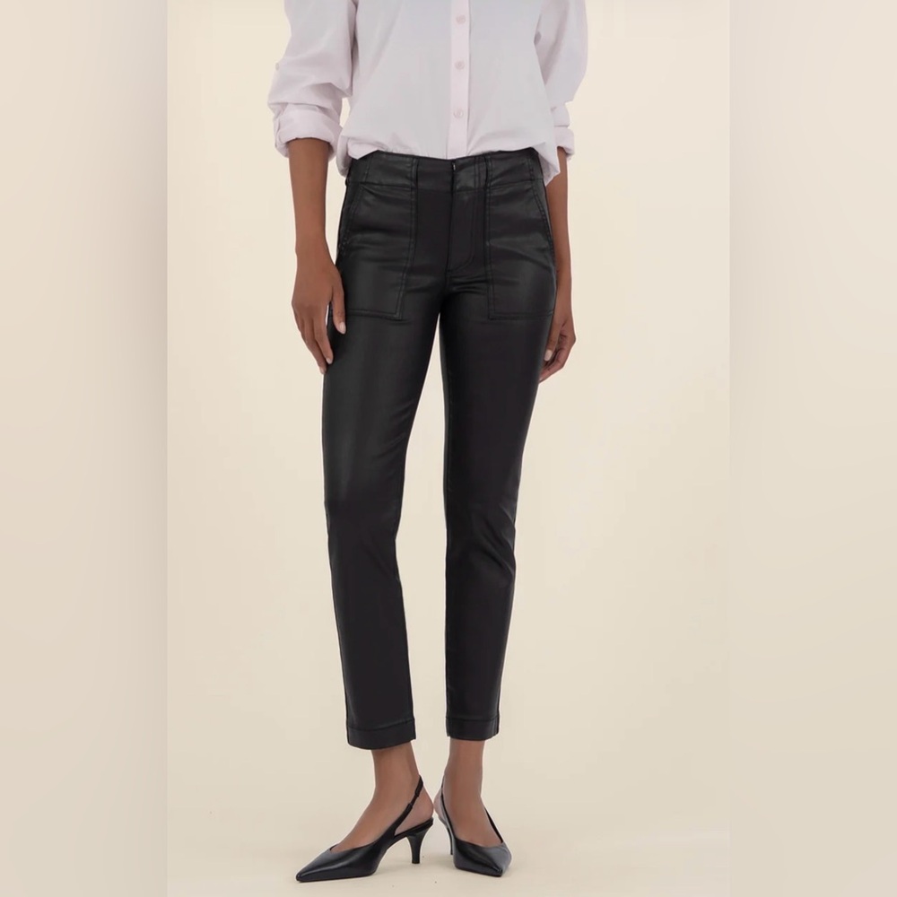 Kut from the Kloth Reese ankle straight coated black jeans sz 6